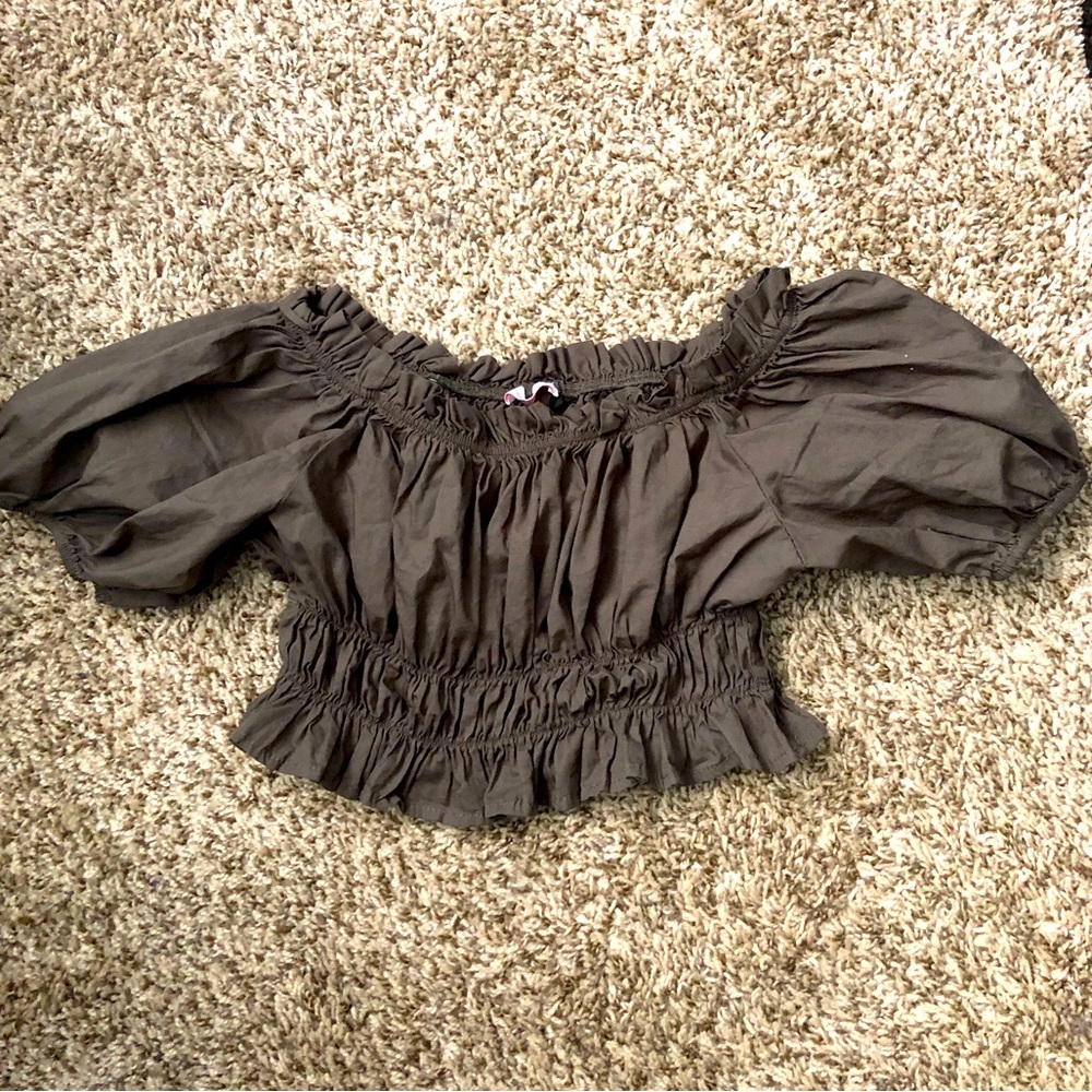 Green off the shoulder peasant crop top